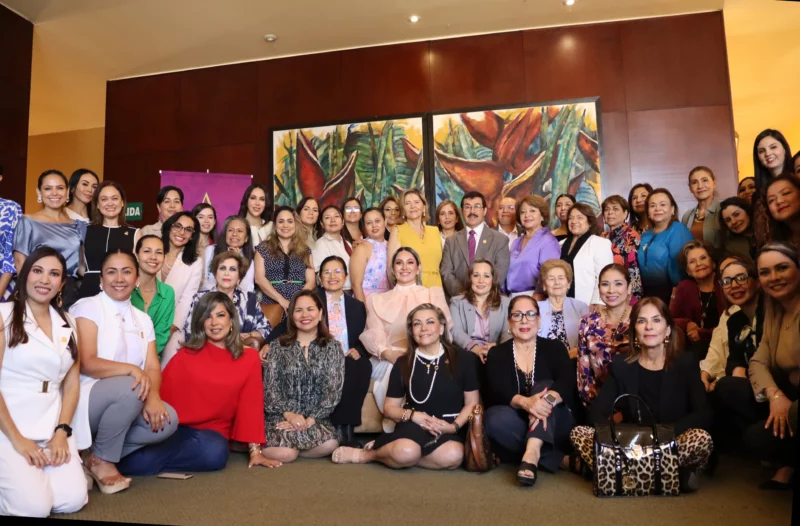 La UAT y la Asociación de Mujeres Jefas de Empresa firman convenio en la zona sur