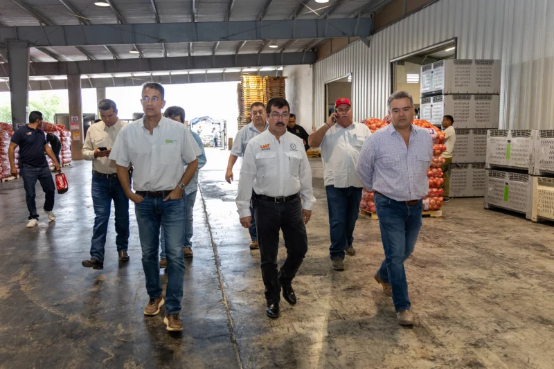 Fortalece rector vinculación de la UAT con el sector agroindustrial
