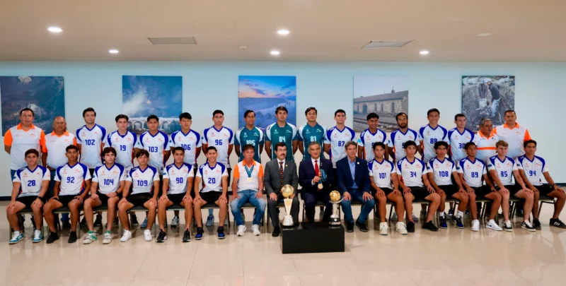 Felicita Américo Villarreal a Correcaminos Premier por poner en alto a Tamaulipas